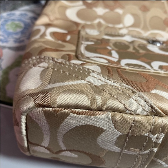 Coach Tan Shoulder Bag - Picture 10 of 12